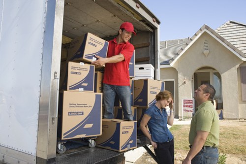 Flexible man and van transport solution for West Kensington residents