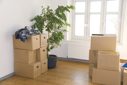 Moving truck service for homes in West Kensington